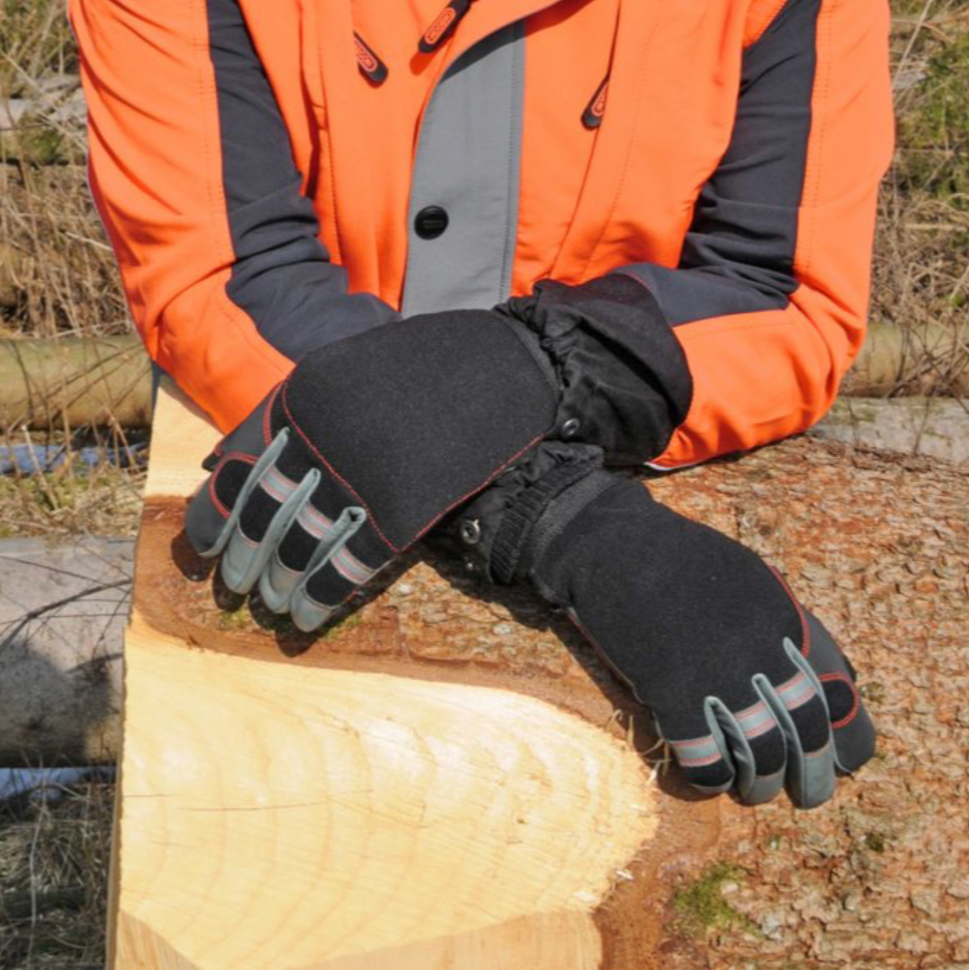 Oregon Chainsaw Protective Gloves (Various Sizes)