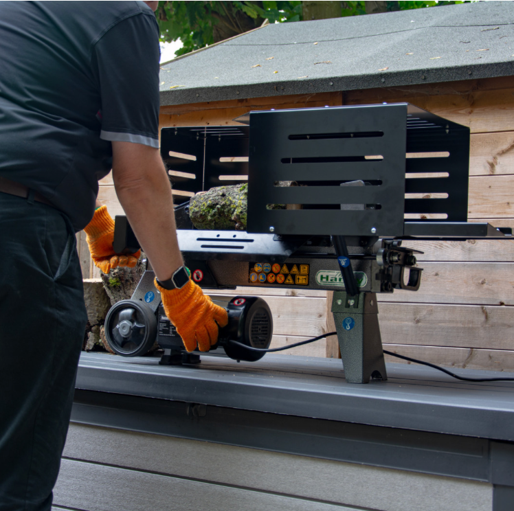 The Handy THLS-4G 4 Ton Electric Log Splitter with Guard