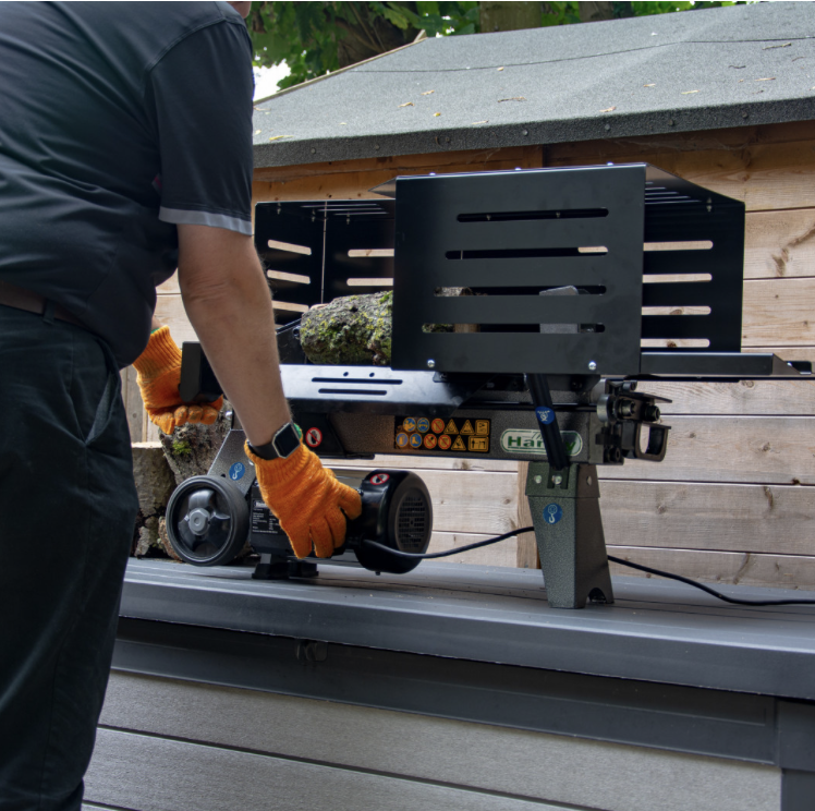 The Handy THLS-4G 4 Ton Electric Log Splitter with Guard