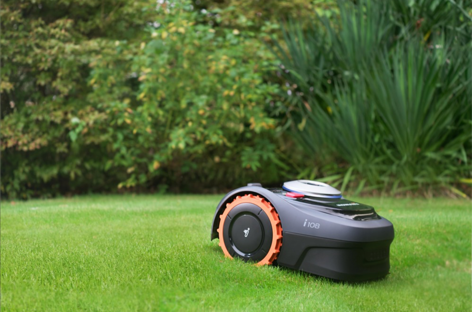 Segway Navimo i108E Robotic Mower – 800m²