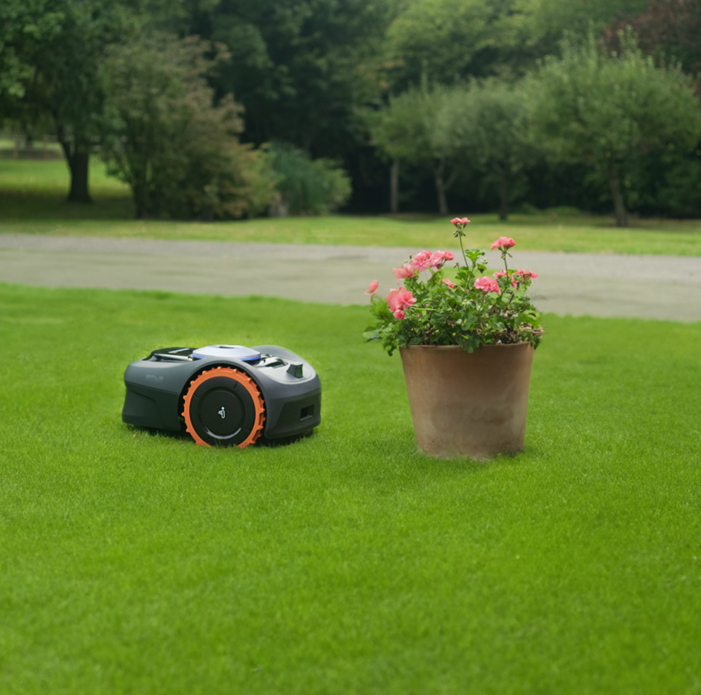 Segway Navimo i108E Robotic Mower – 800m²